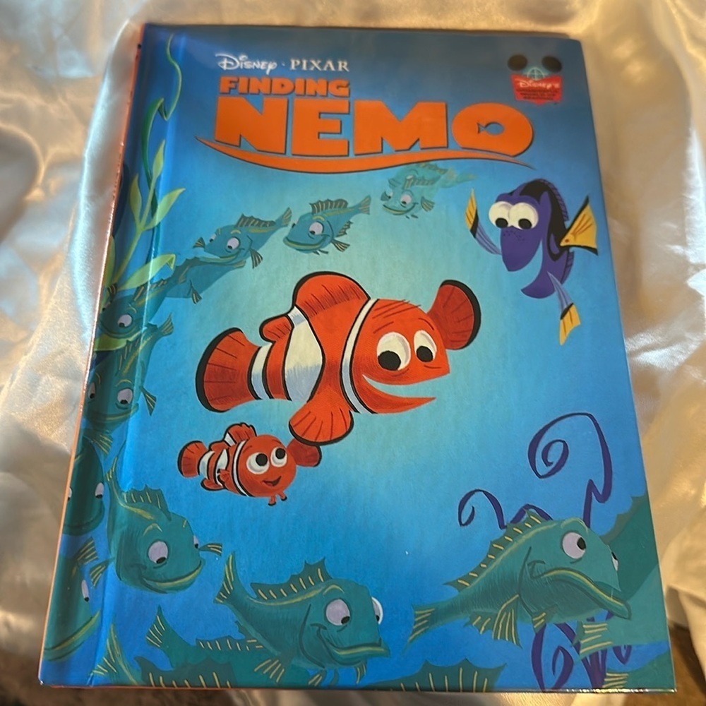 Disney Pixar “Finding Nemo” Hardback book. Only distributed by Scholastic